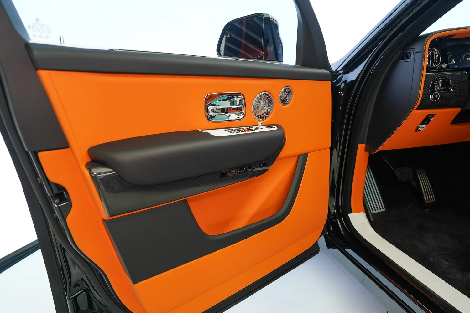 2026 Rolls-Royce Cullinan Series II Black Badge, 8/20