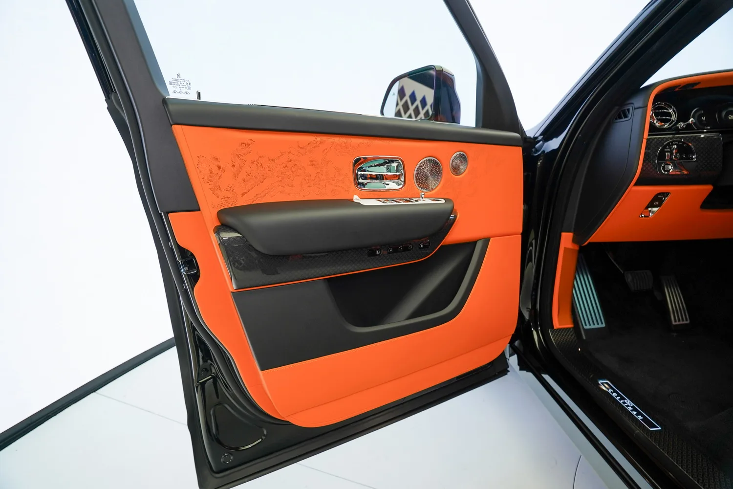 2026 Rolls-Royce Cullinan Series II Black Badge, 2/20