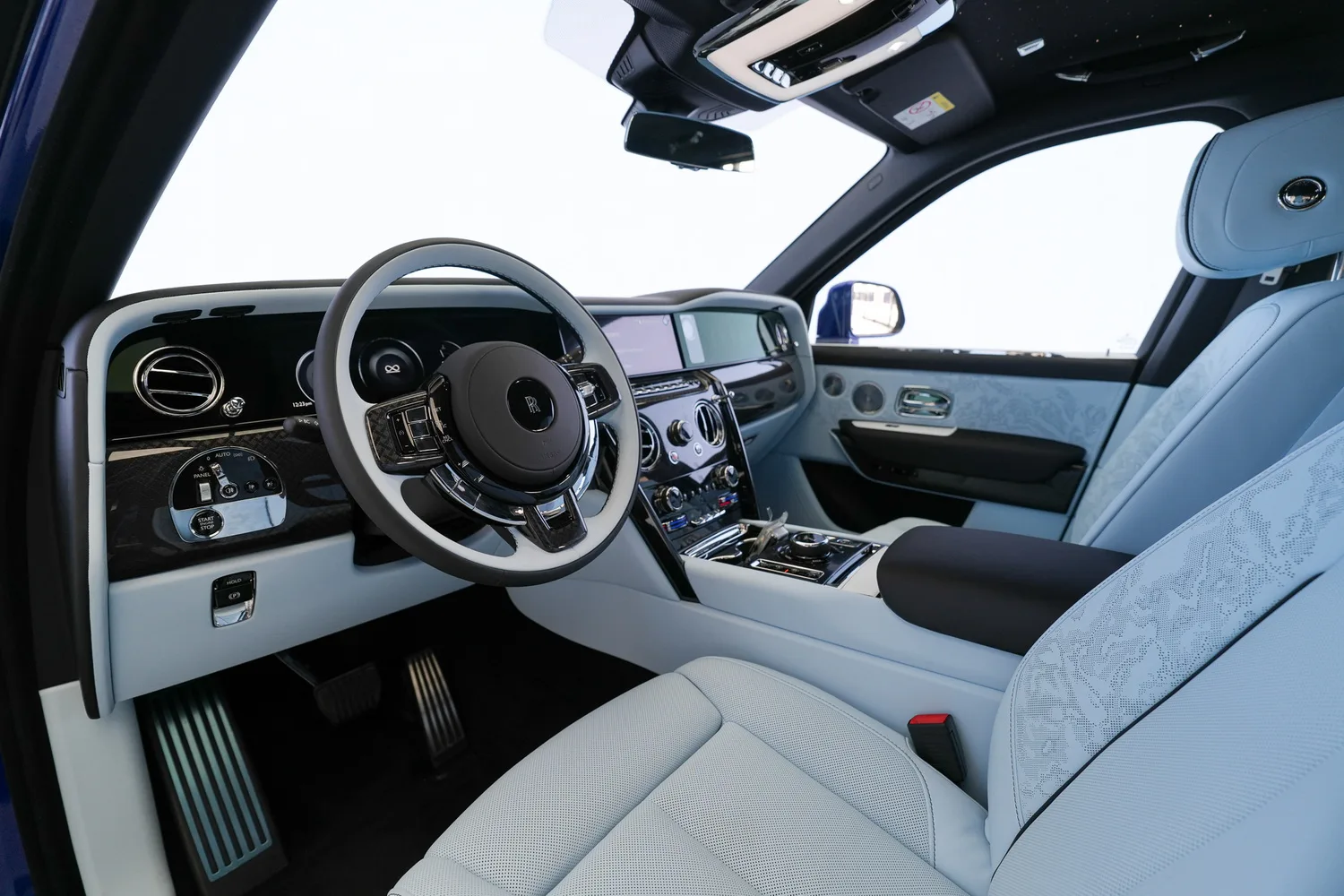 2026 Rolls-Royce Cullinan Series II Black Badge, 6/17