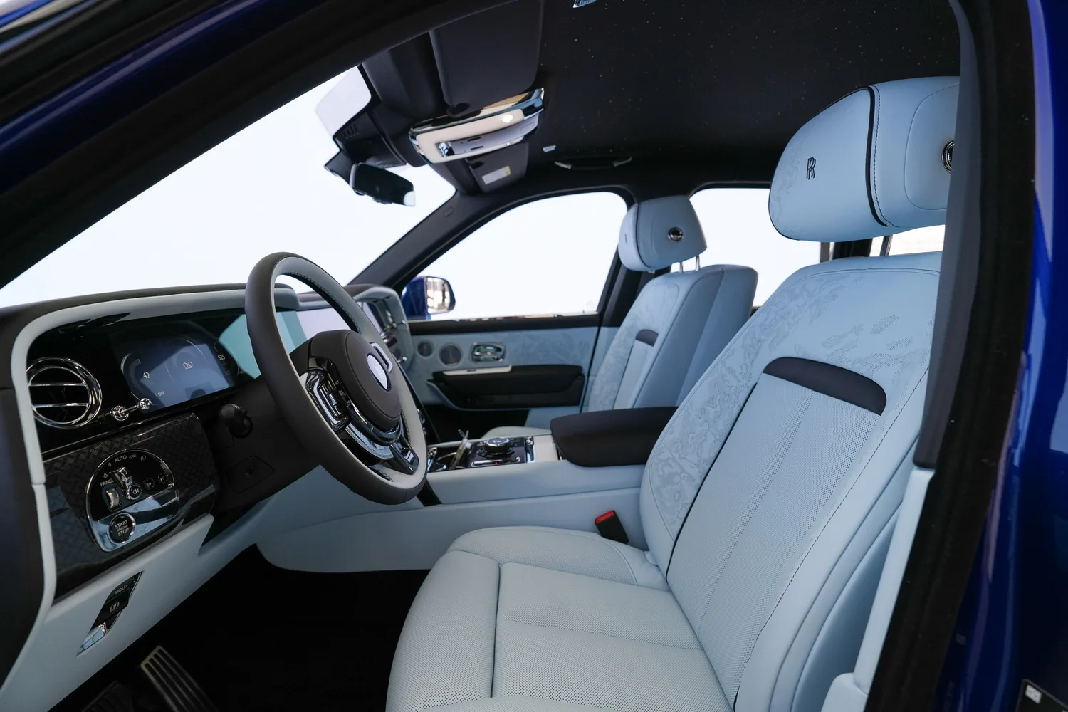 2026 Rolls-Royce Cullinan Series II Black Badge, 7/17