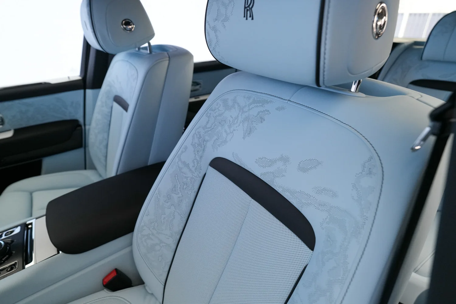 2026 Rolls-Royce Cullinan Series II Black Badge, 10/17