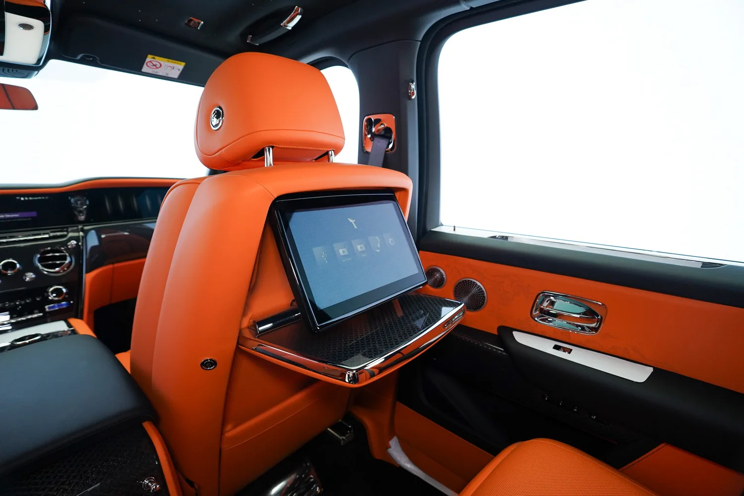 2026 Rolls-Royce Cullinan Series II Black Badge, 12/19