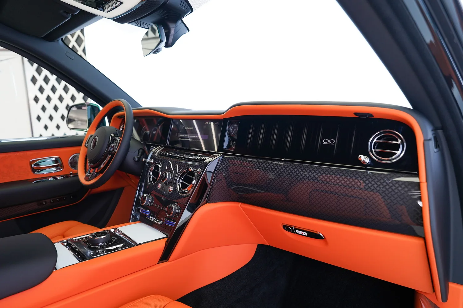 2026 Rolls-Royce Cullinan Series II Black Badge, 18/19