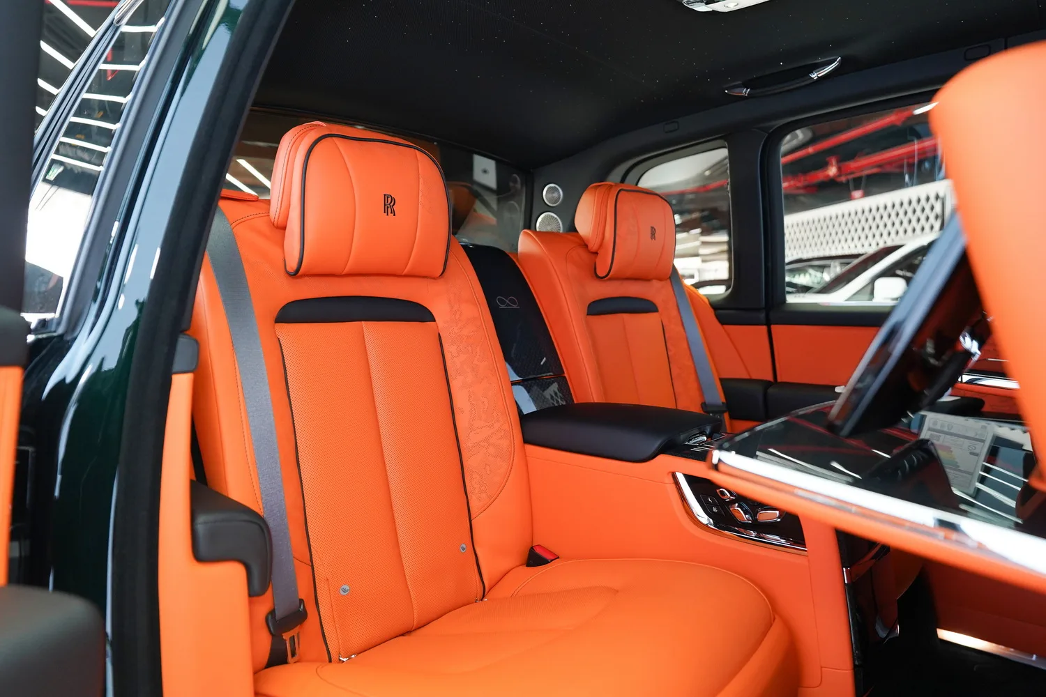2026 Rolls-Royce Cullinan Series II Black Badge, 19/19