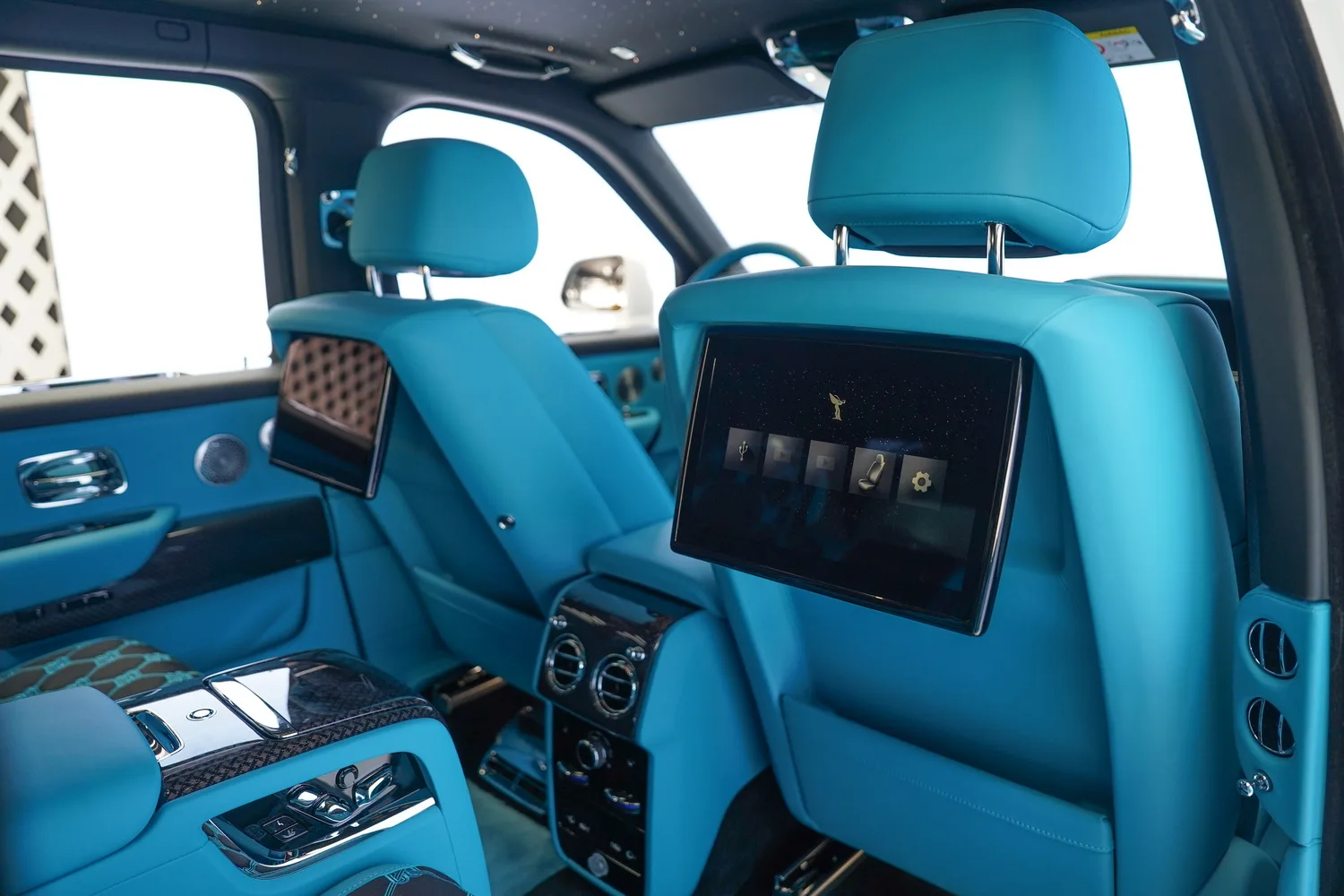 2026 Rolls-Royce Cullinan Series II Black Badge, 19/20