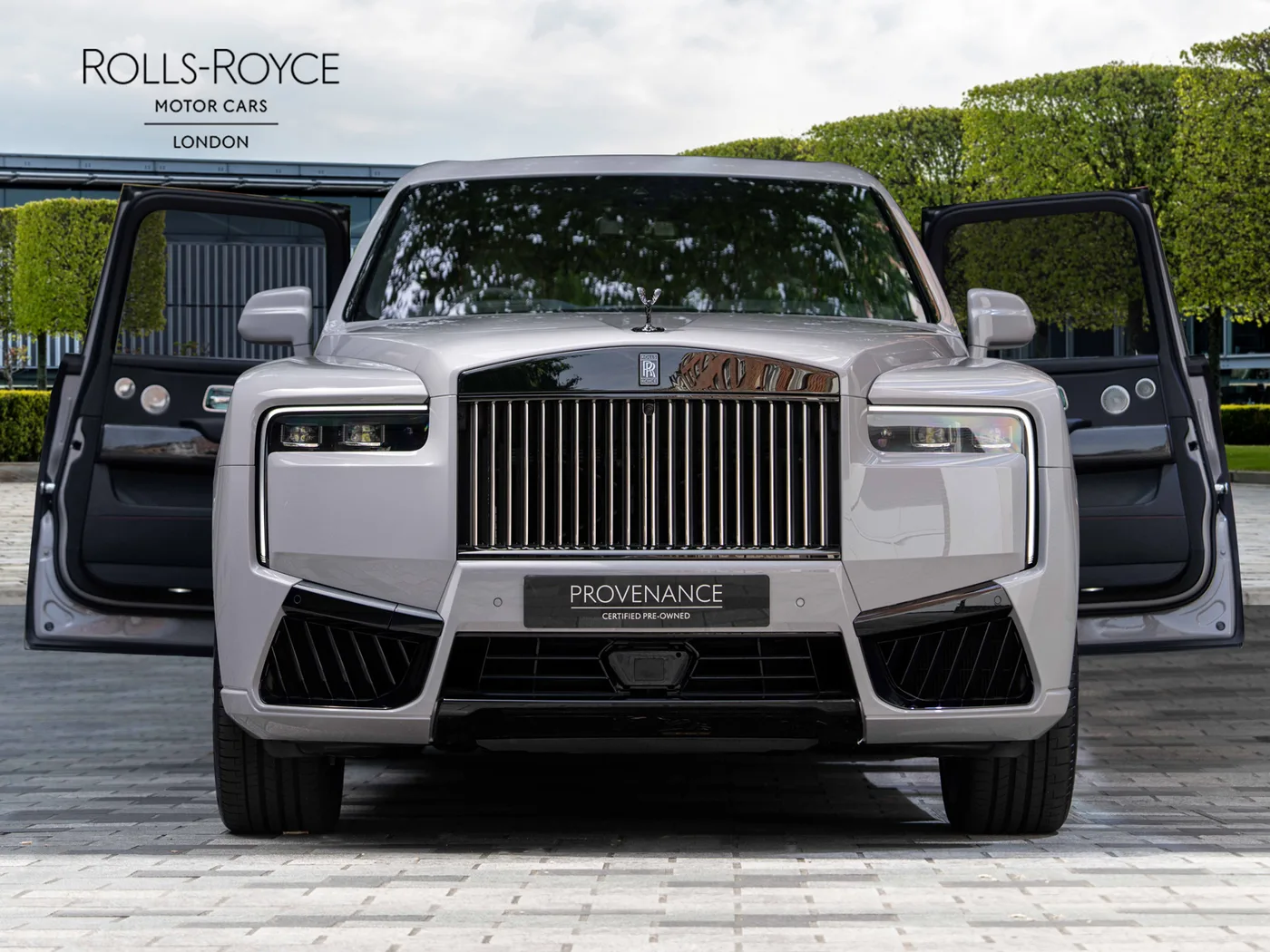 2026 Rolls-Royce Cullinan Black Badge angeboten von einer Vertragshändlergruppe in London, Vereinigtes Königreich, Foto 8 von 25