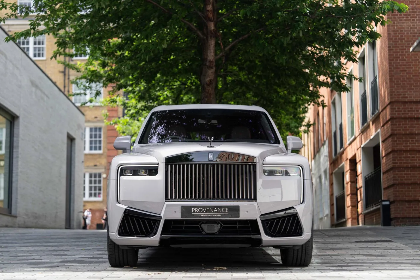 2026 Rolls-Royce Cullinan Black Badge angeboten von einer Vertragshändlergruppe in London, Vereinigtes Königreich, Foto 17 von 25
