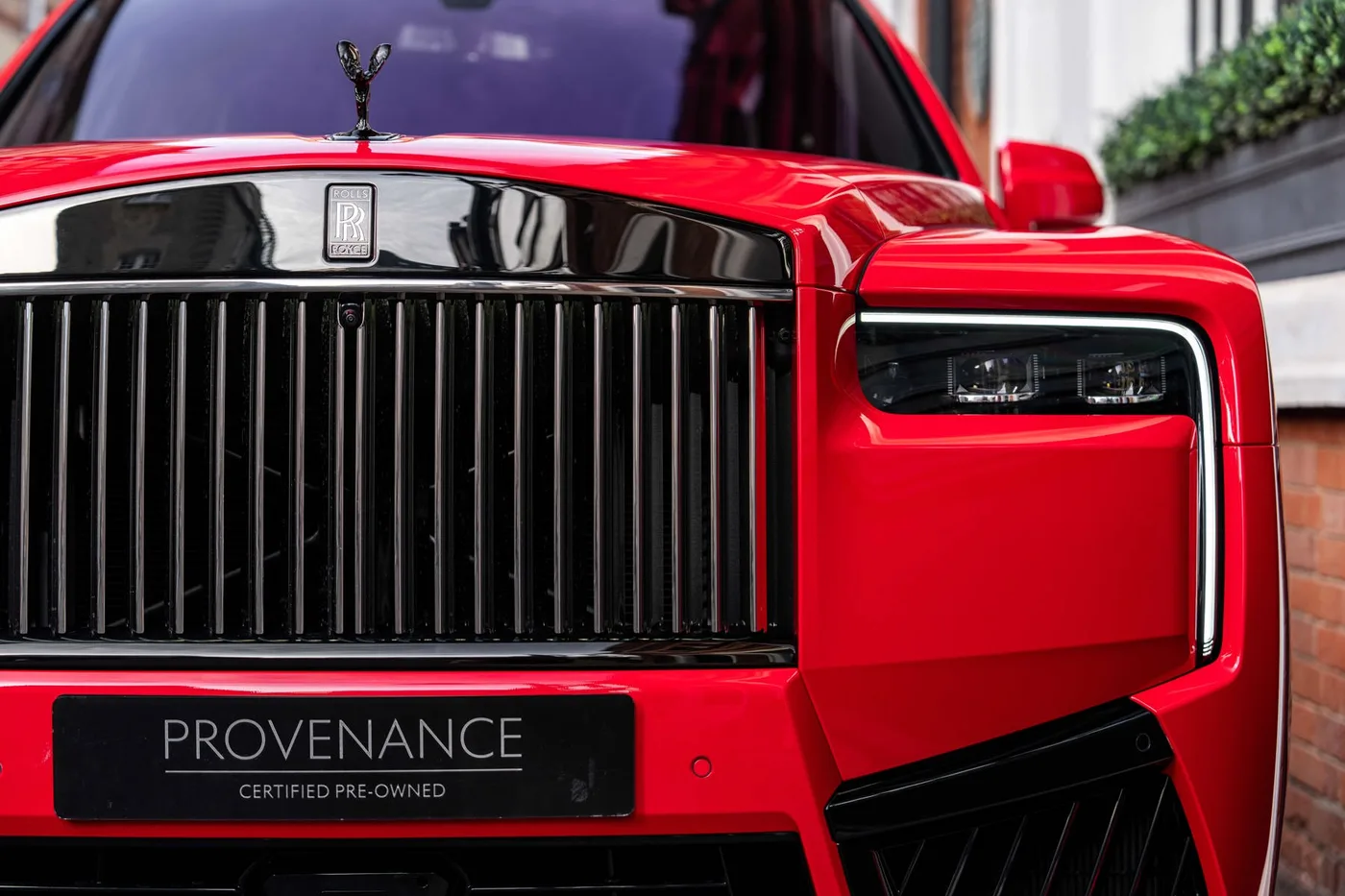 2026 Rolls-Royce Cullinan Series II Black Badge offered by a franchised dealer group in London, United Kingdom, photo 22 of 25