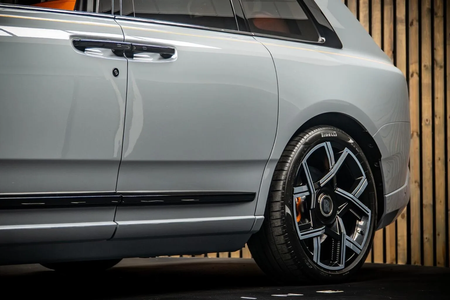2026 Rolls-Royce Cullinan Series II Black Badge, 15/30