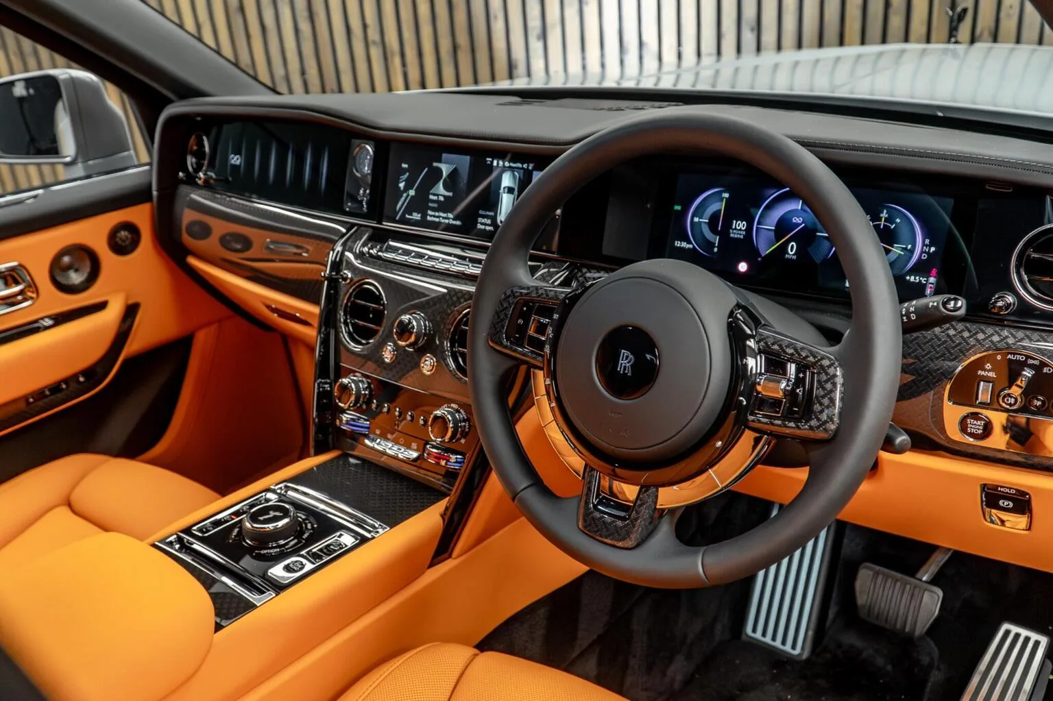 2026 Rolls-Royce Cullinan Series II Black Badge, 22/30