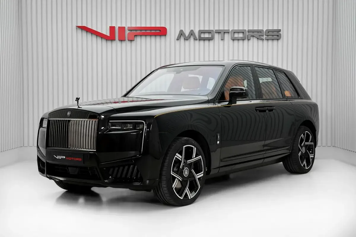 2026 Rolls-Royce Cullinan Series II Black Badge angeboten von einem Fachhändler in Dubai, Vereinigte Arabische Emirate, Hauptfoto