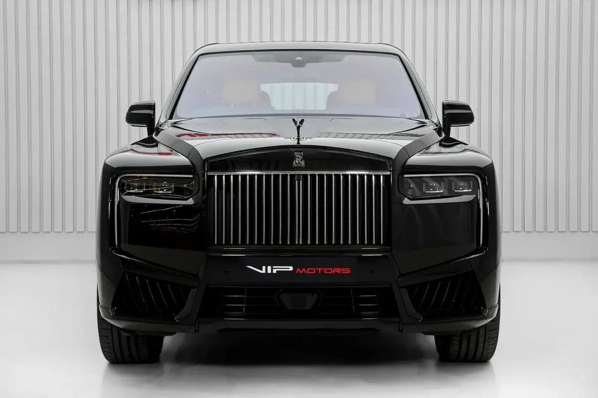 2026 Rolls-Royce Cullinan Series II Black Badge, 2/14