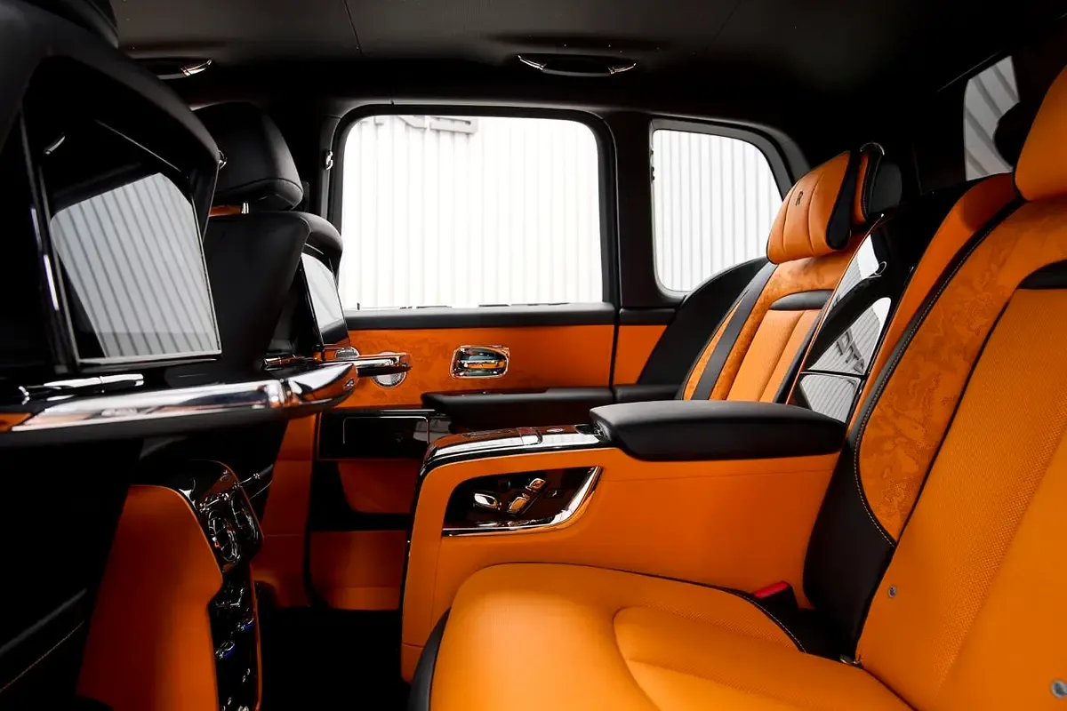 2026 Rolls-Royce Cullinan Series II Black Badge, 13/15