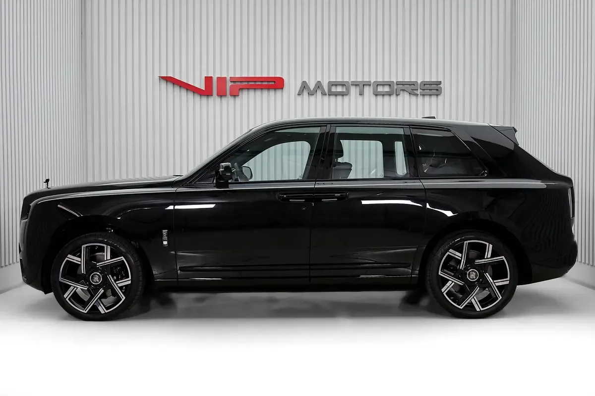 2026 Rolls-Royce Cullinan Series II Black Badge, 7/14