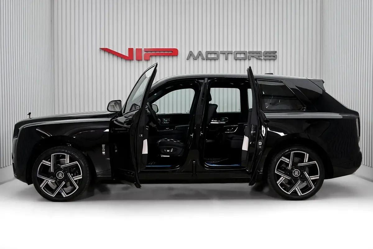 2026 Rolls-Royce Cullinan Series II Black Badge, 8/14