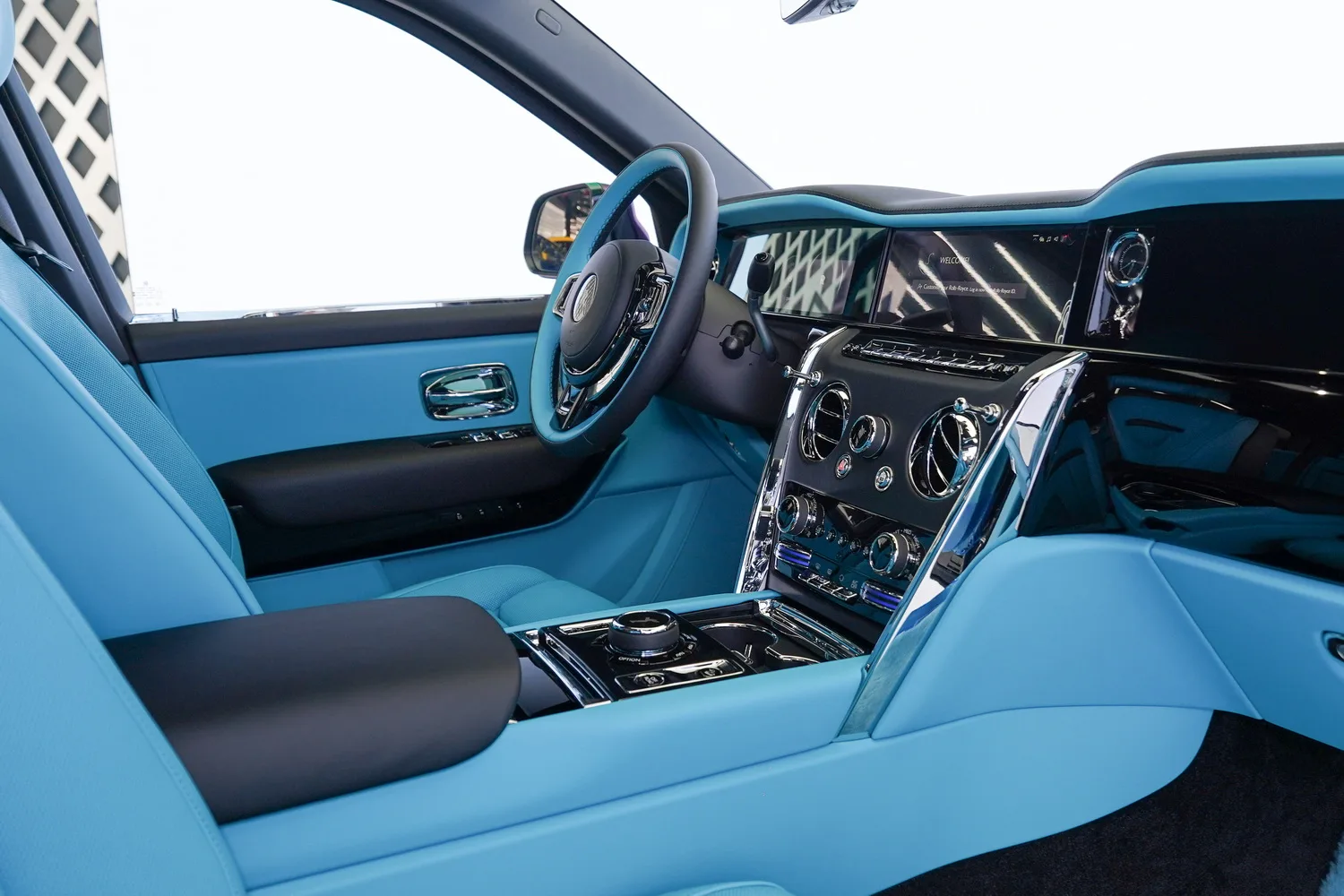 2026 Rolls-Royce Cullinan Series II, 12/19