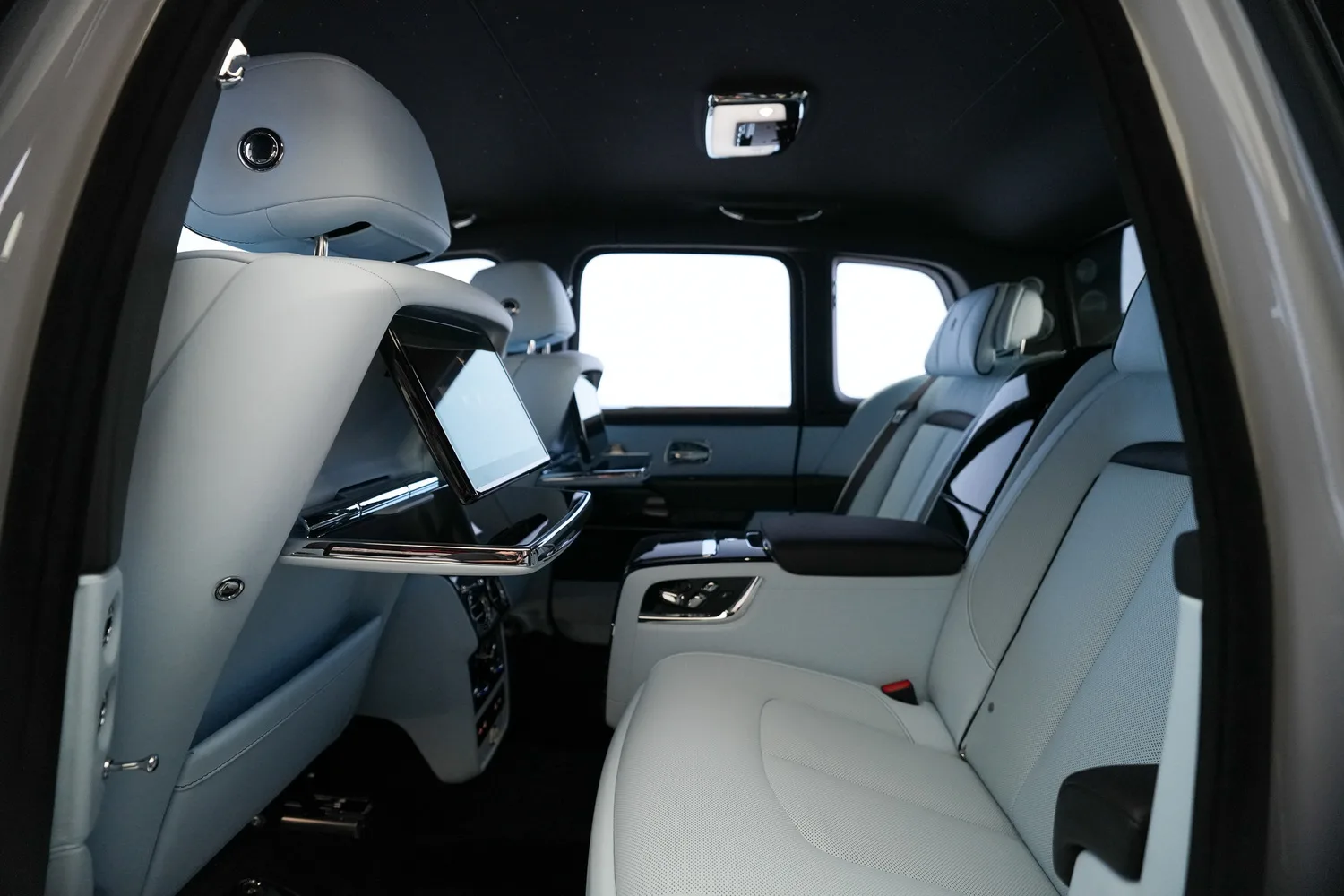 2026 Rolls-Royce Cullinan Series II, 7/17