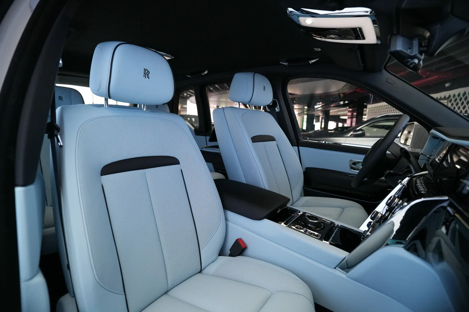 2026 Rolls-Royce Cullinan Series II, 12/17