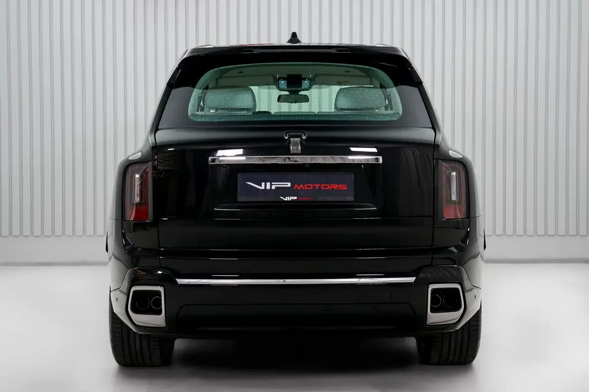 2026 Rolls-Royce Cullinan Series II, 5/13
