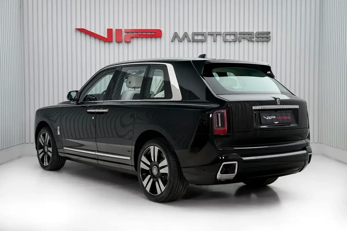 2026 Rolls-Royce Cullinan Series II, 6/13