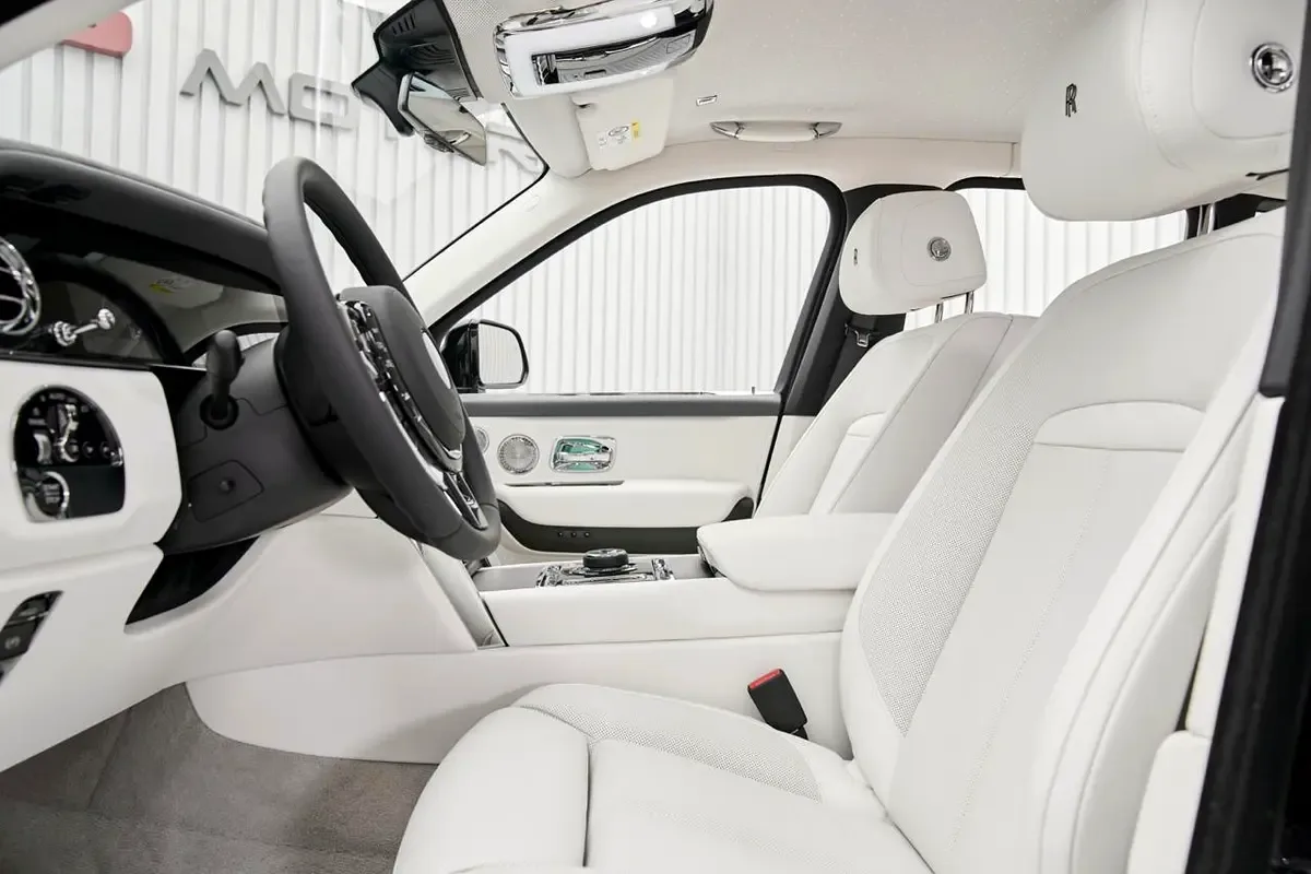 2026 Rolls-Royce Cullinan Series II, 11/13