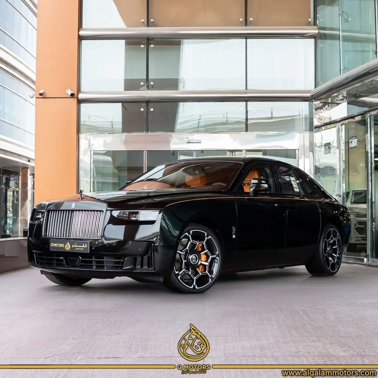 2026 Rolls-Royce Ghost Series II Black Badge angeboten von einem Spezialhändler in Dubai, Vereinigte Arabische Emirate, Hauptfoto