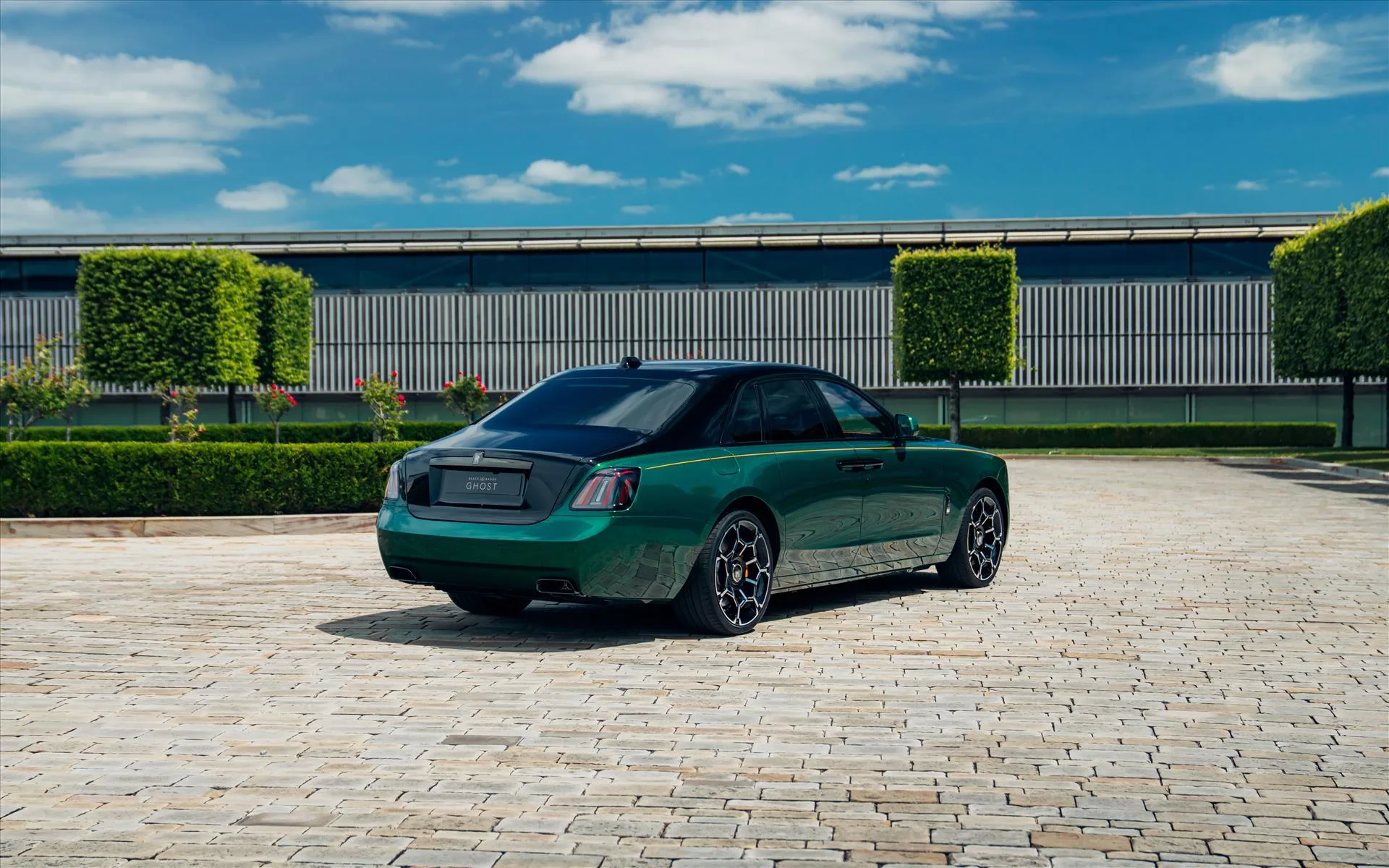 2026 Rolls-Royce Ghost Series II Black Badge, 3/5