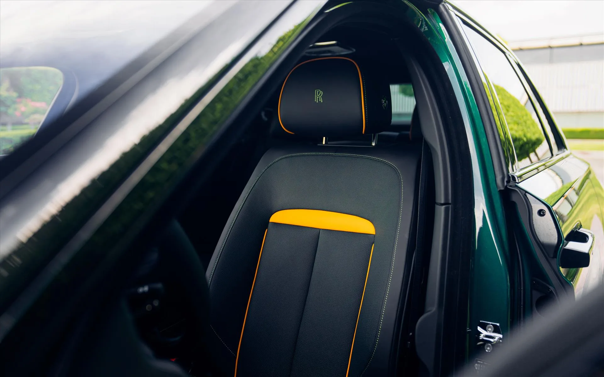 2026 Rolls-Royce Ghost Series II Black Badge, 4/5