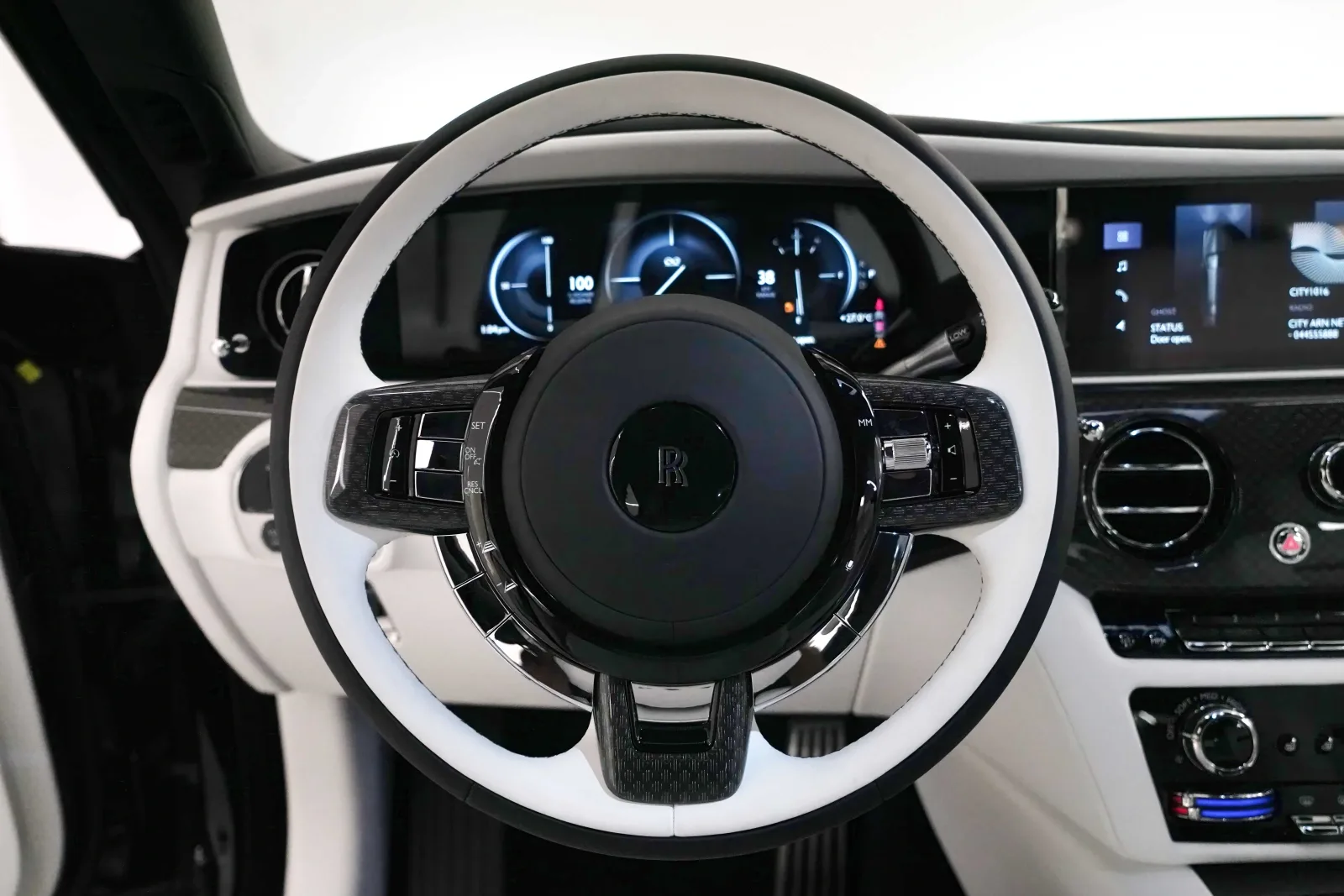 2026 Rolls-Royce Ghost Series II Black Badge, 8/14