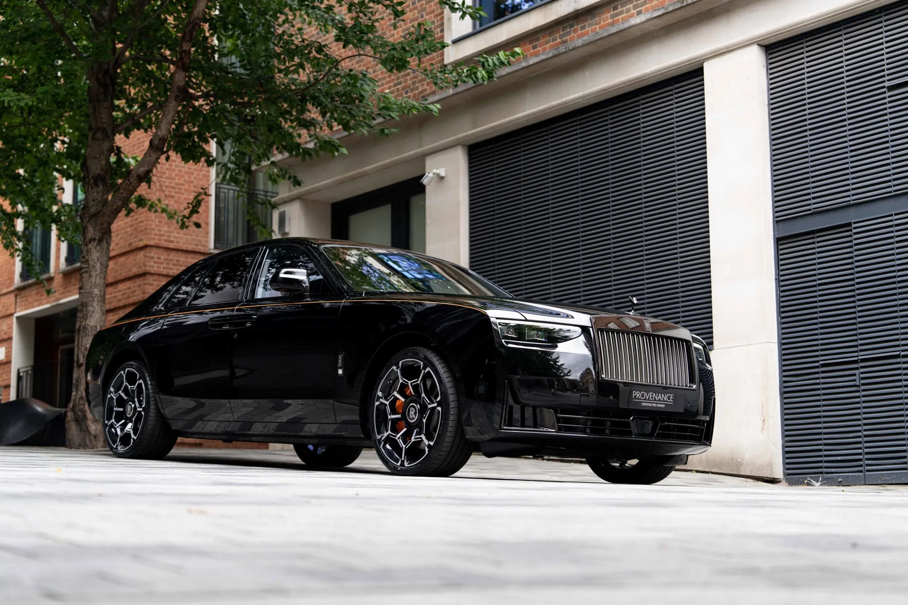2026 Rolls-Royce Ghost Black Badge angeboten von einer Vertragshändlergruppe in London, Vereinigtes Königreich, Hauptfoto