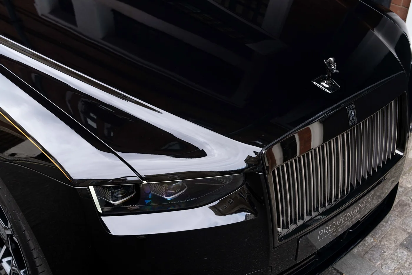 2026 Rolls-Royce Ghost Black Badge angeboten von einer Vertragshändlergruppe in London, Vereinigtes Königreich, Foto 16 von 25