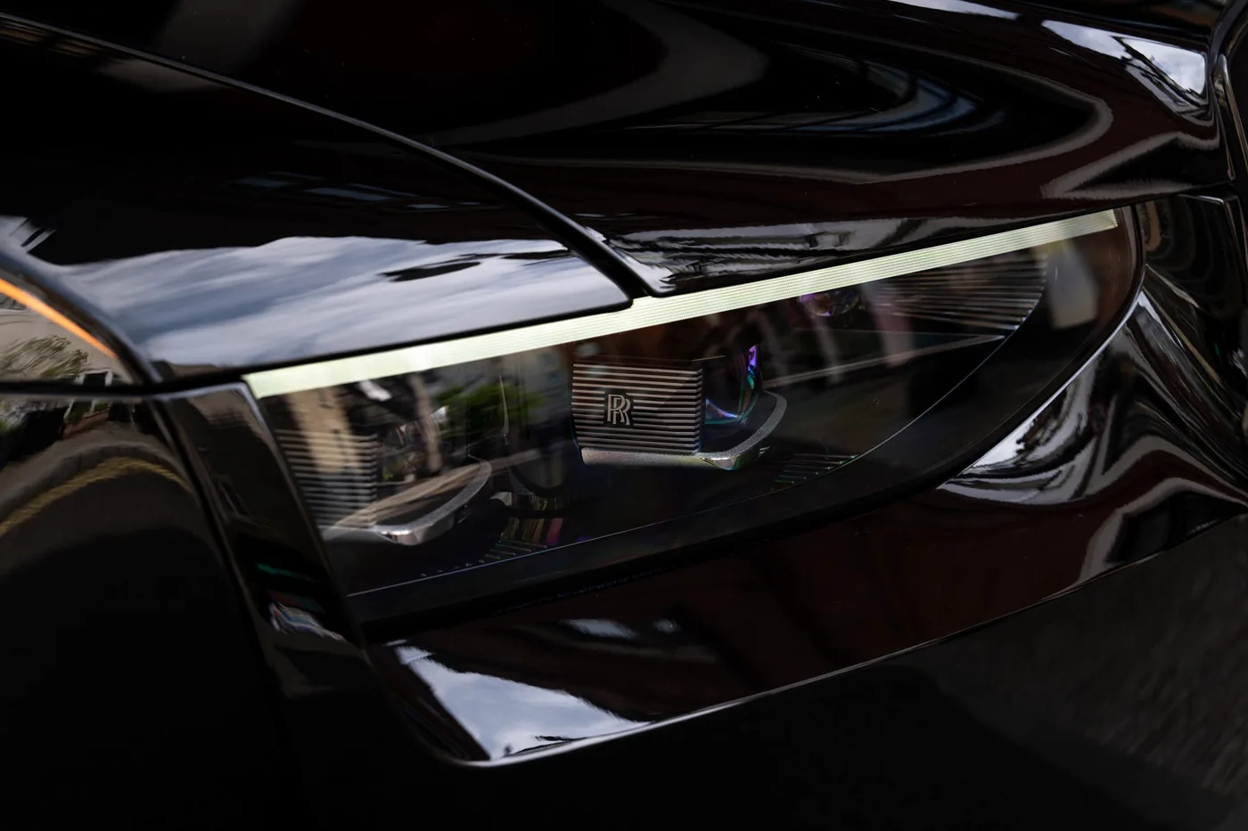 2026 Rolls-Royce Ghost Black Badge angeboten von einer Vertragshändlergruppe in London, Vereinigtes Königreich, Foto 19 von 25