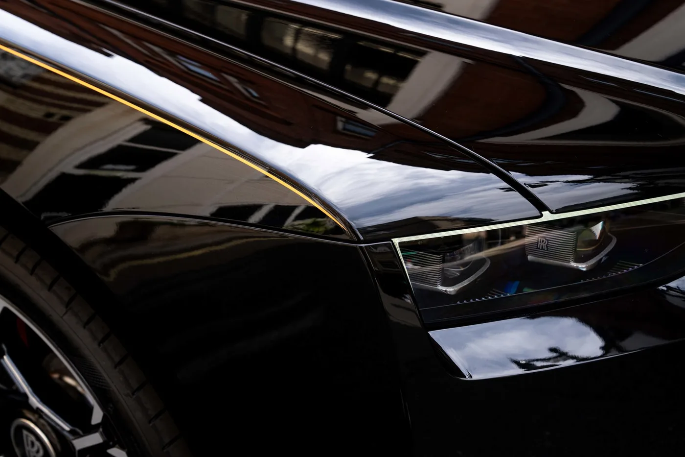 2026 Rolls-Royce Ghost Black Badge angeboten von einer Vertragshändlergruppe in London, Vereinigtes Königreich, Foto 20 von 25