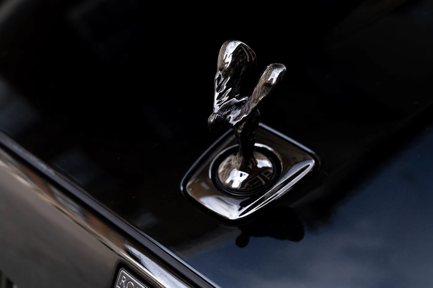 2026 Rolls-Royce Ghost Black Badge angeboten von einer Vertragshändlergruppe in London, Vereinigtes Königreich, Foto 22 von 25