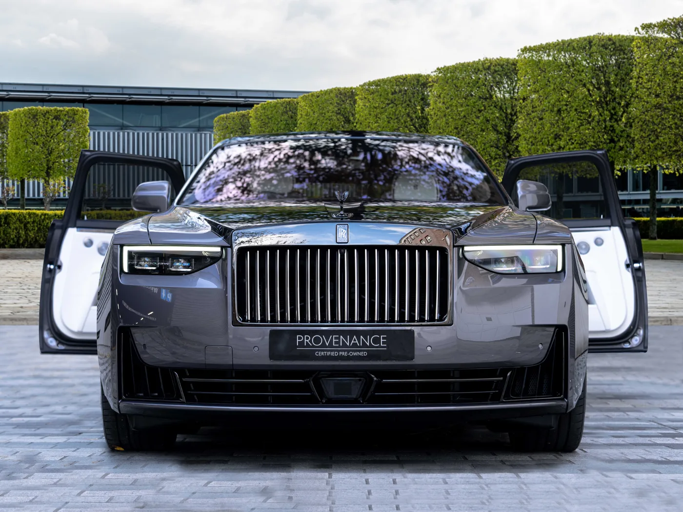 2026 Rolls-Royce Ghost Series II Black Badge angeboten von einer Vertragshändlergruppe in London, Vereinigtes Königreich, Foto 8 von 25