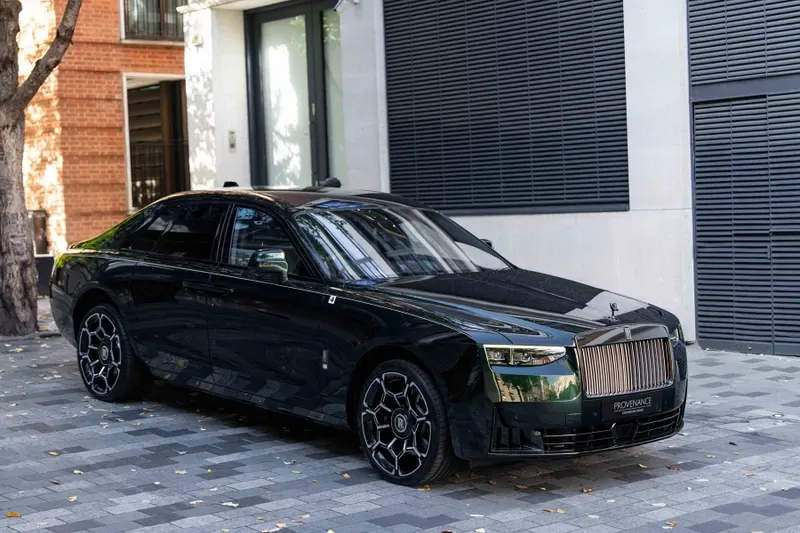 2026 Rolls-Royce Ghost Series II Black Badge, 15/30