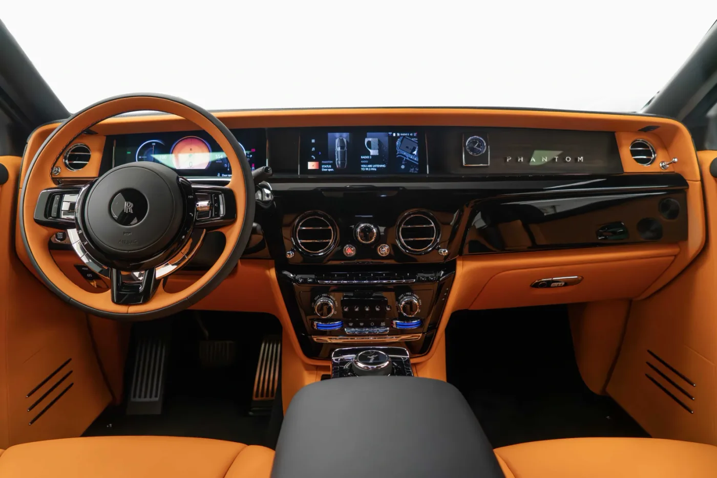 2026 Rolls-Royce Phantom Extended angeboten von einem Fachhändler in Dubai, Vereinigte Arabische Emirate, Foto 8 von 10