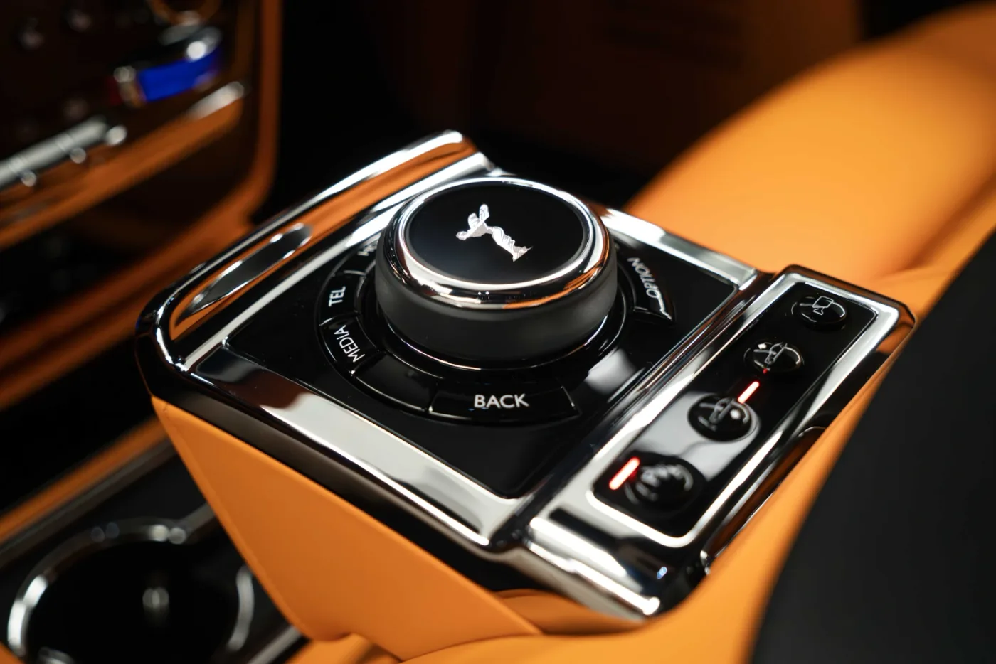 2026 Rolls-Royce Phantom Extended angeboten von einem Fachhändler in Dubai, Vereinigte Arabische Emirate, Foto 10 von 10