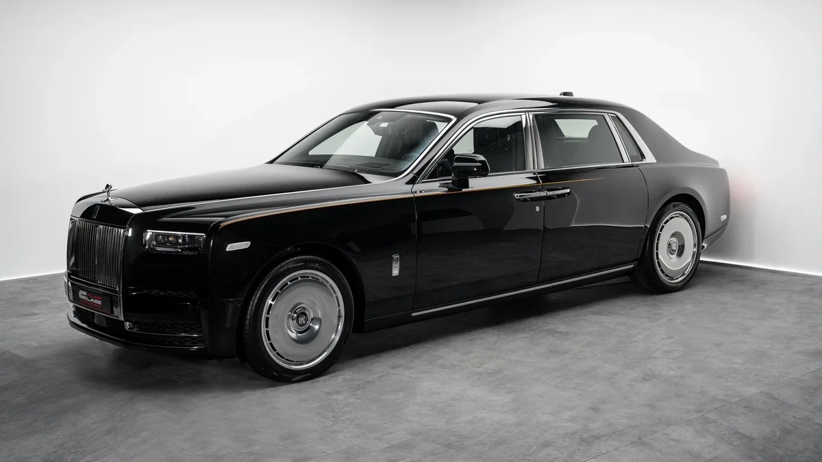2026 Rolls-Royce Phantom Extended angeboten von einem Fachhändler in Dubai, Vereinigte Arabische Emirate, Foto 2 von 25