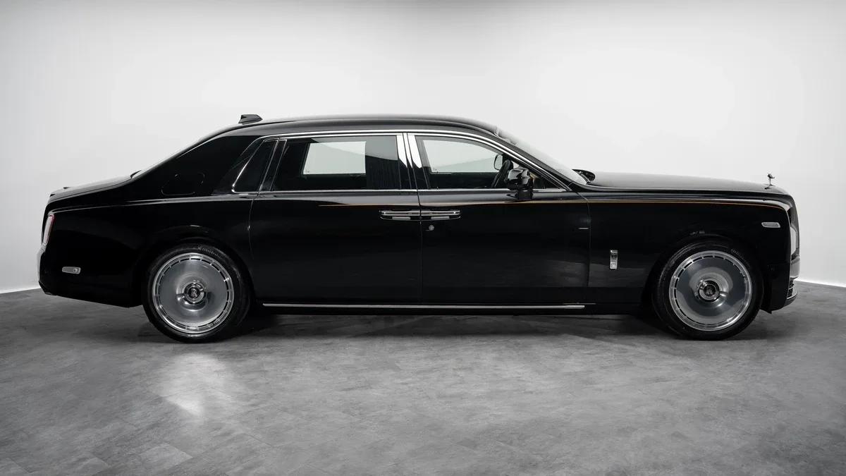 2026 Rolls-Royce Phantom Extended angeboten von einem Fachhändler in Dubai, Vereinigte Arabische Emirate, Foto 5 von 25
