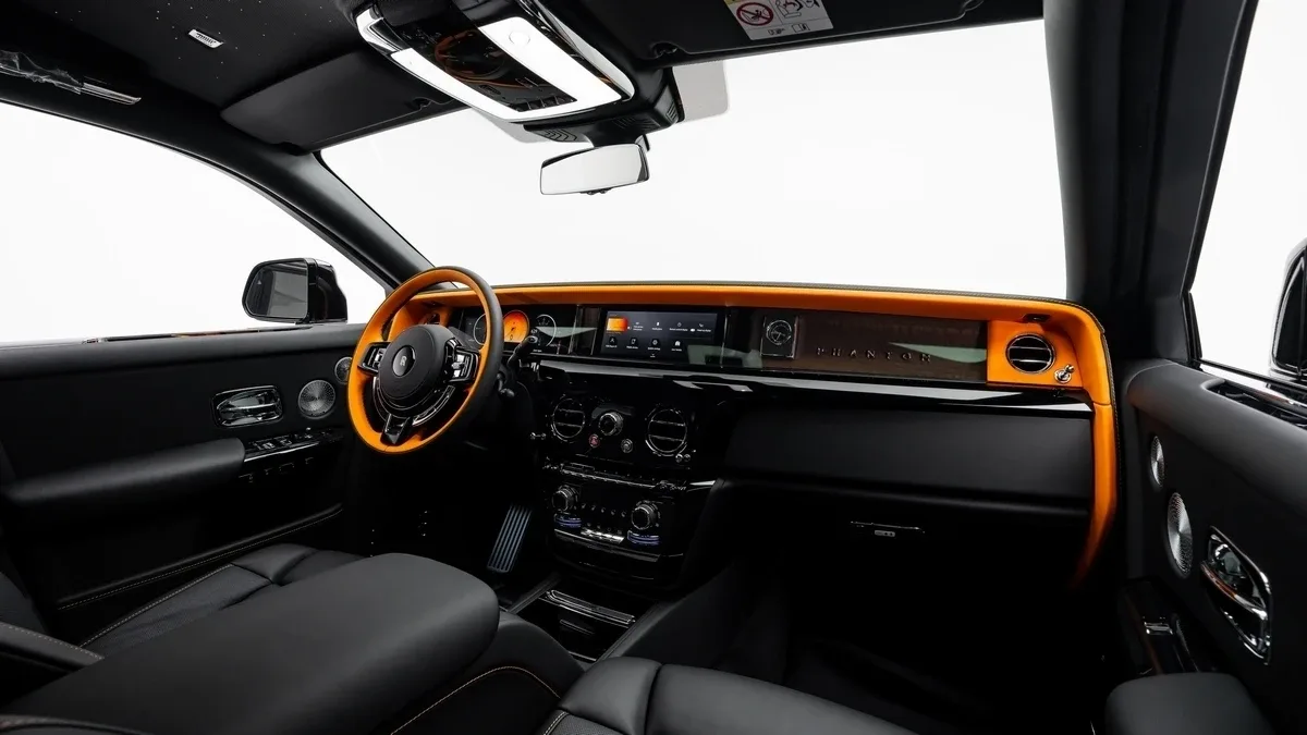2026 Rolls-Royce Phantom Extended angeboten von einem Fachhändler in Dubai, Vereinigte Arabische Emirate, Foto 21 von 25