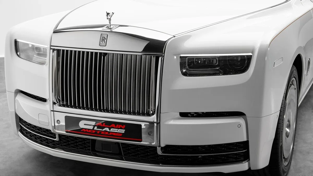 2026 Rolls-Royce Phantom Extended proposée par un concessionnaire spécialisé à Dubai, Émirats arabes unis, photo 7 sur 25