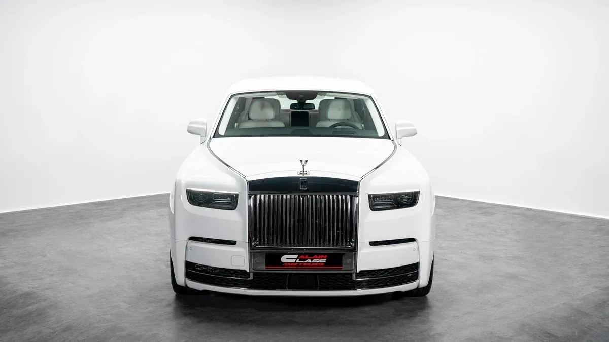 2026 Rolls-Royce Phantom Extended angeboten von einem Fachhändler in Dubai, Vereinigte Arabische Emirate, Foto 4 von 25