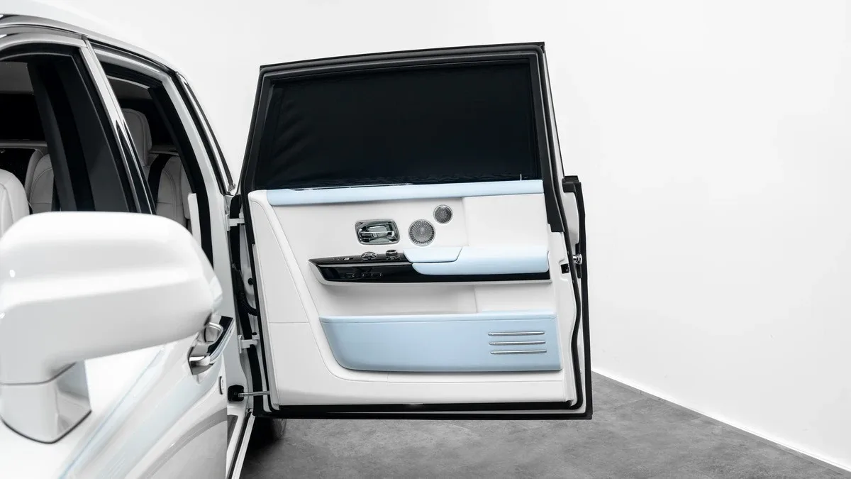 2026 Rolls-Royce Phantom Extended angeboten von einem Fachhändler in Dubai, Vereinigte Arabische Emirate, Foto 24 von 25