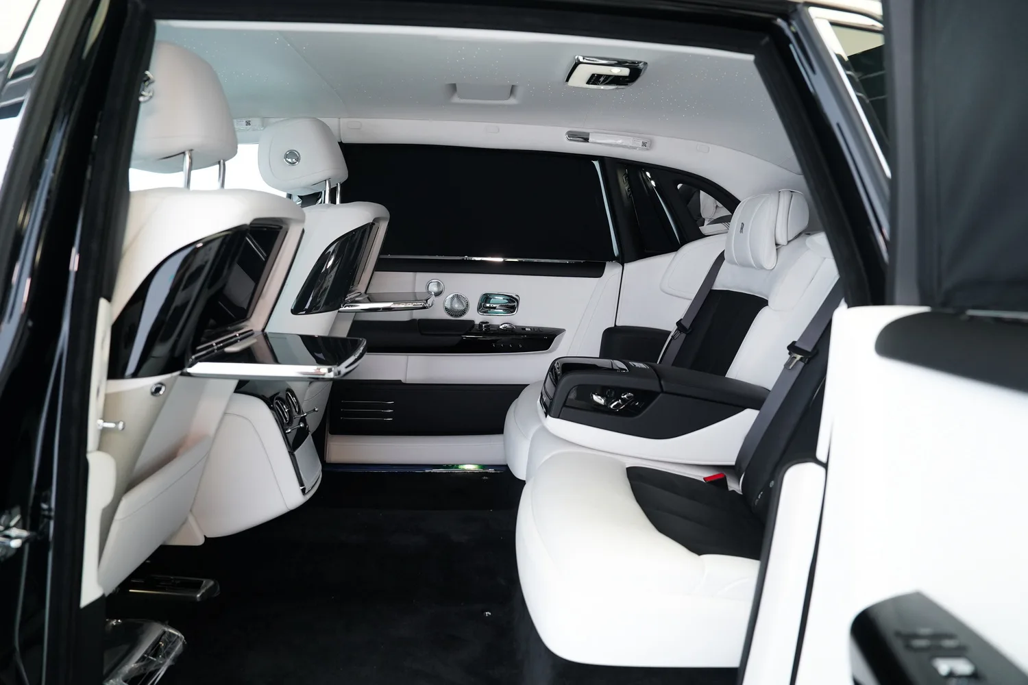 2026 Rolls-Royce Phantom Extended, 10/20