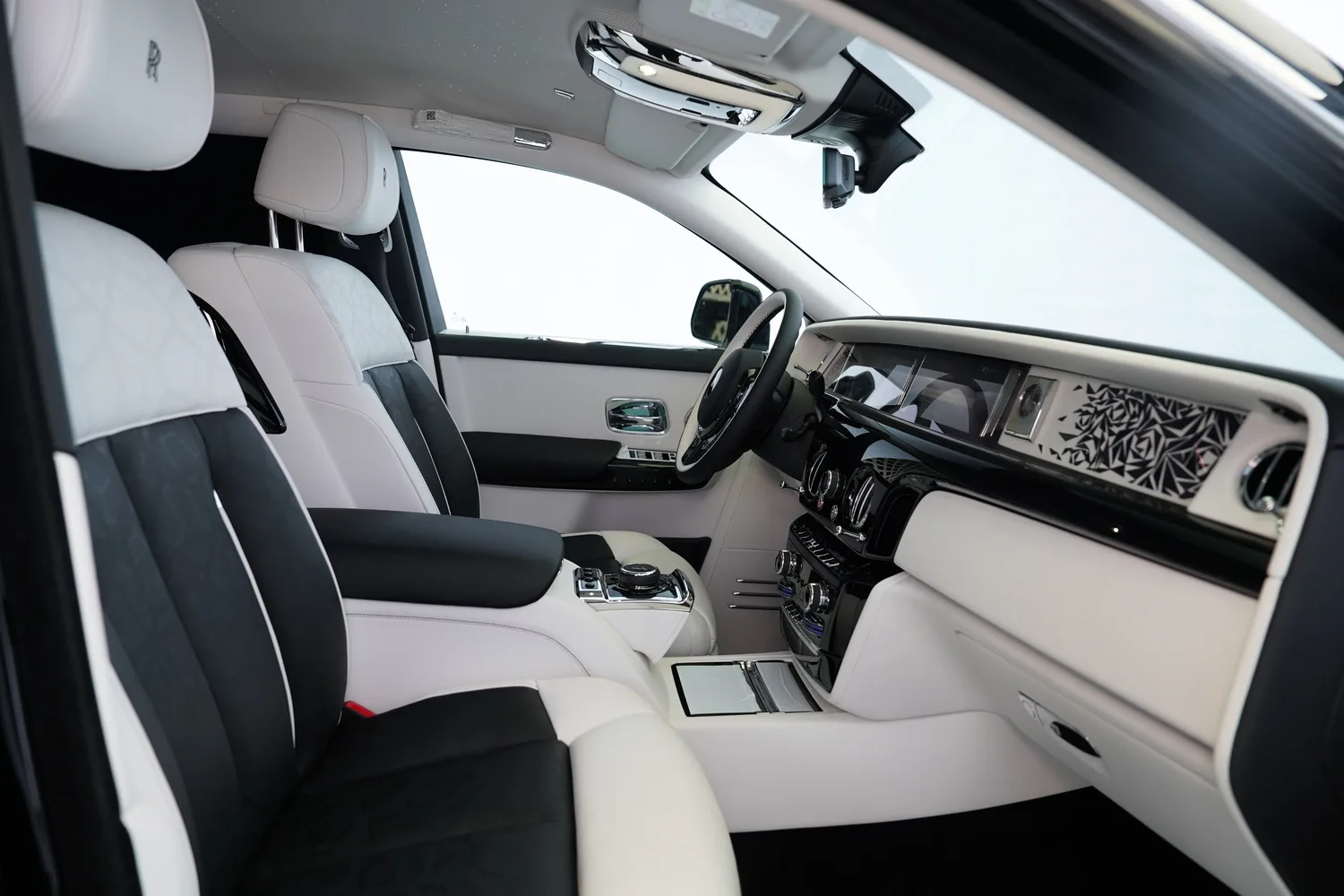 2026 Rolls-Royce Phantom Extended, 12/20