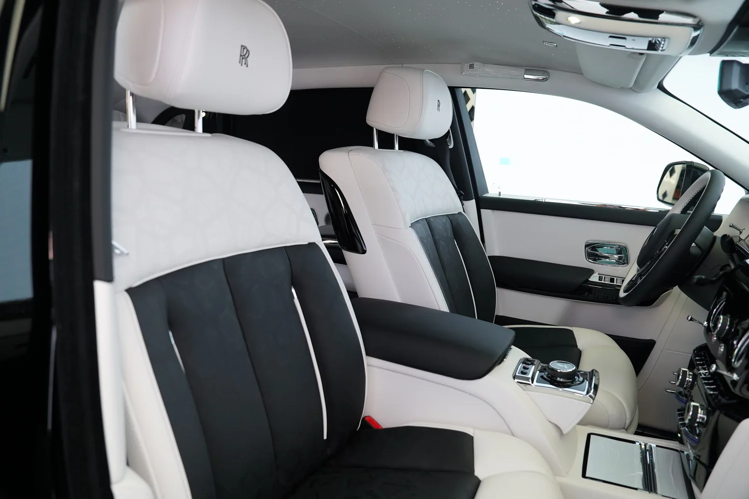 2026 Rolls-Royce Phantom Extended, 13/20