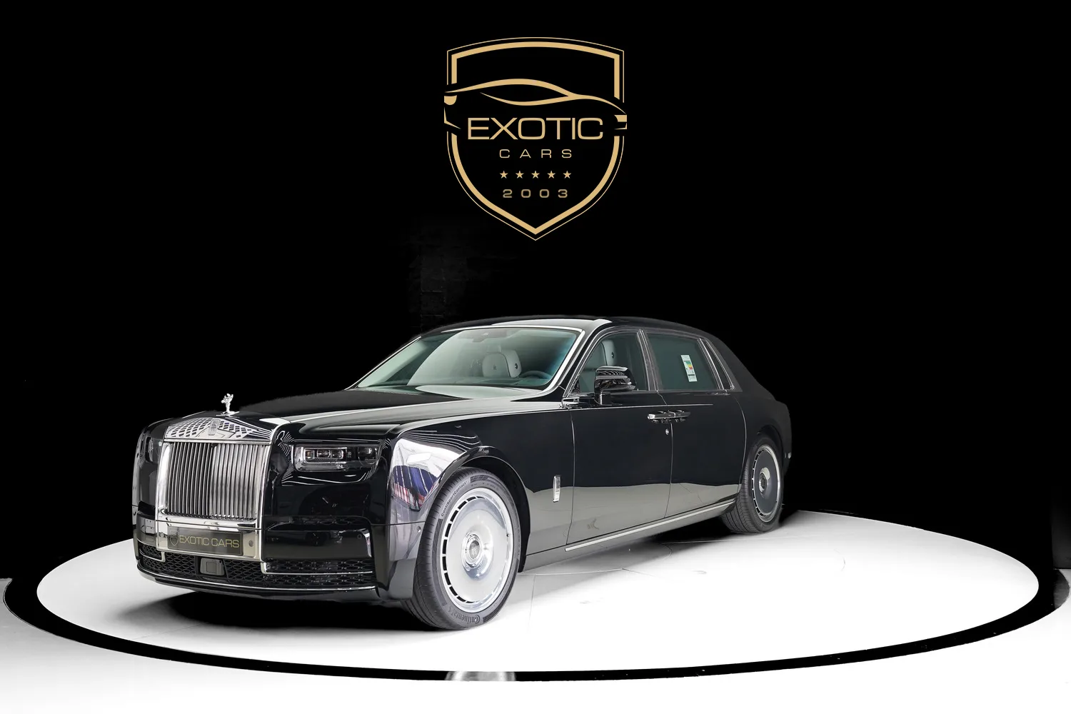 2026 Rolls-Royce Phantom Extended proposée par un concessionnaire spécialisé à Dubaï, Émirats arabes unis, photo principale