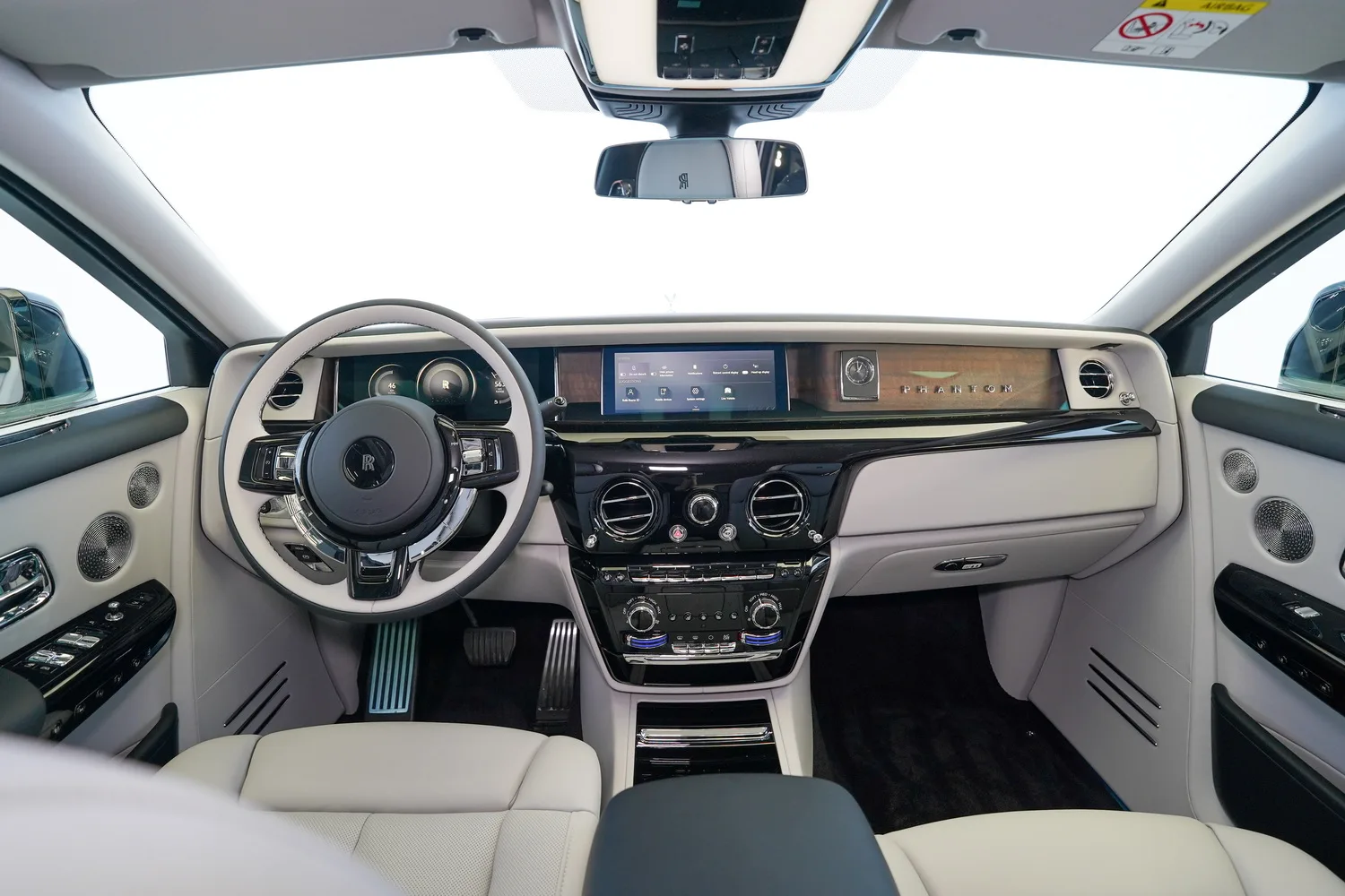 2026 Rolls-Royce Phantom Extended, 11/19