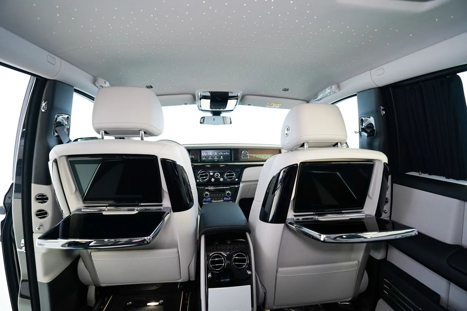 2026 Rolls-Royce Phantom Extended, 12/19